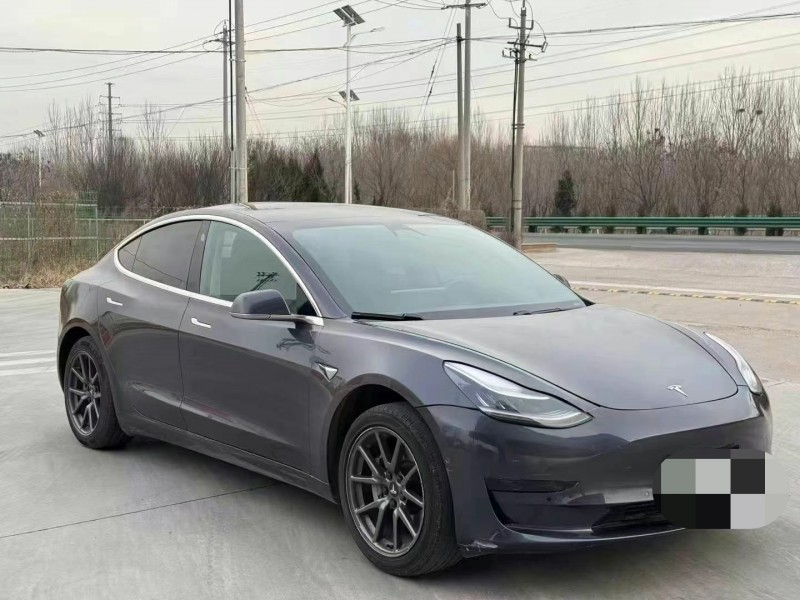 20年潍坊特斯拉MODEL 3