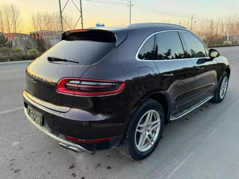 16年烟台保时捷Macan