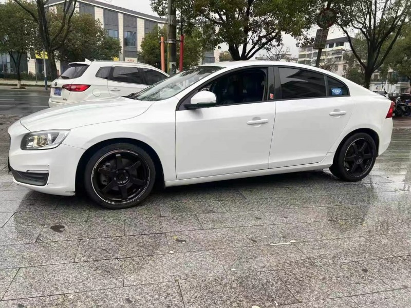 17年景德镇沃尔沃S60L