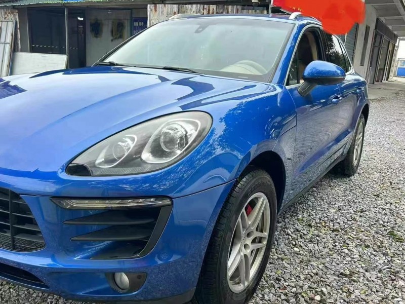 16年钦州保时捷Macan