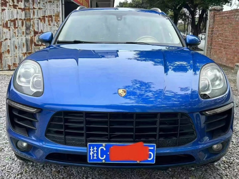 16年钦州保时捷Macan