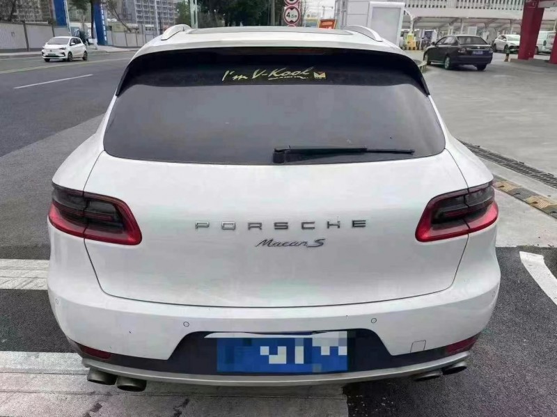 17年重庆市保时捷Macan