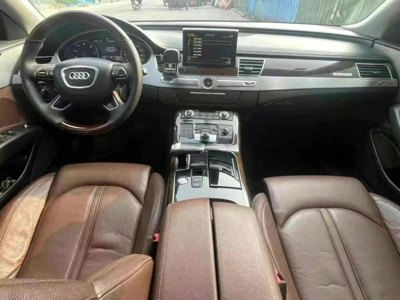 14年安阳奥迪A8L