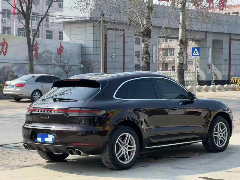20年保定保时捷Macan