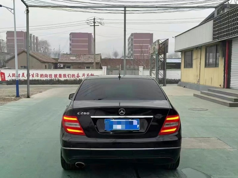13年烟台奔驰C