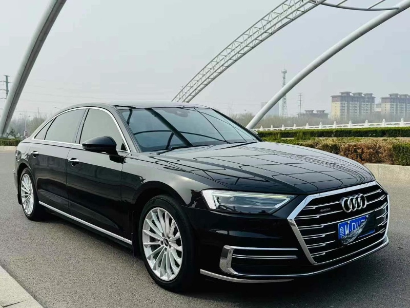21年东营奥迪A8L