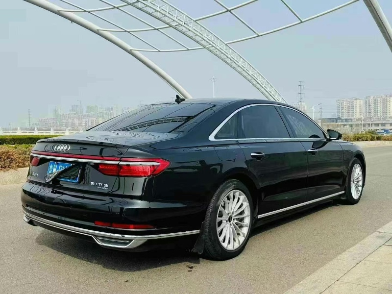 21年东营奥迪A8L