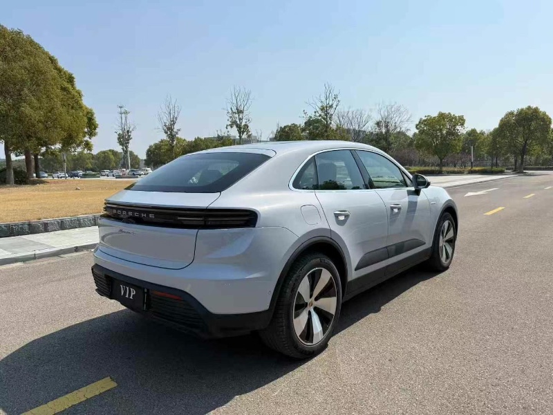 25年徐州保时捷Macan