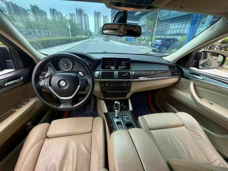 10年湛江宝马X6
