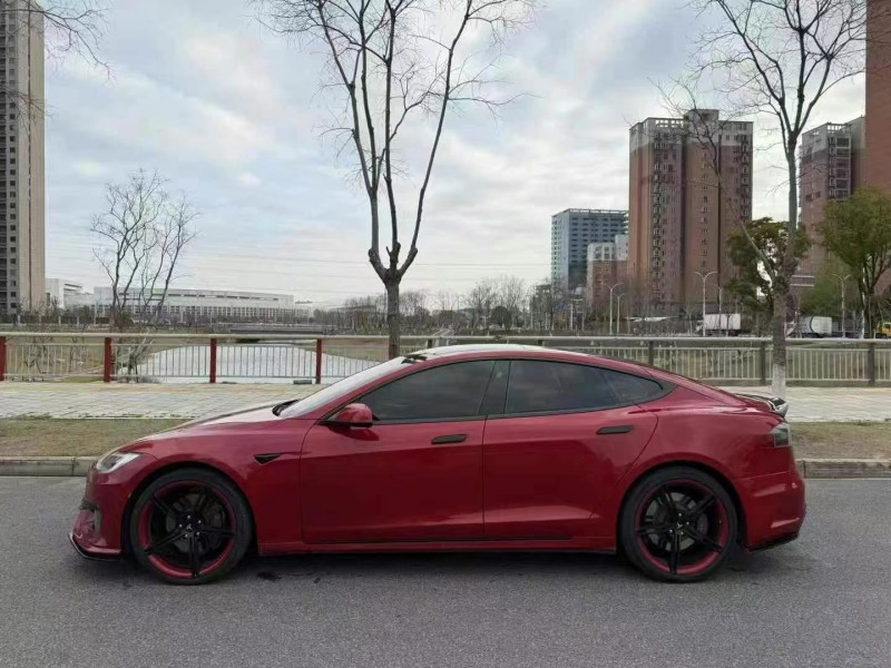 17年鄂州特斯拉MODEL S