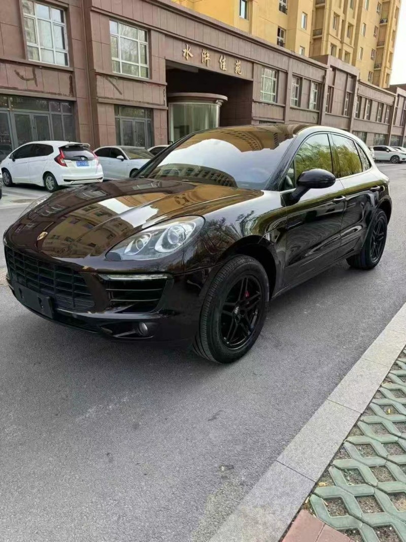 15年枣庄保时捷Macan