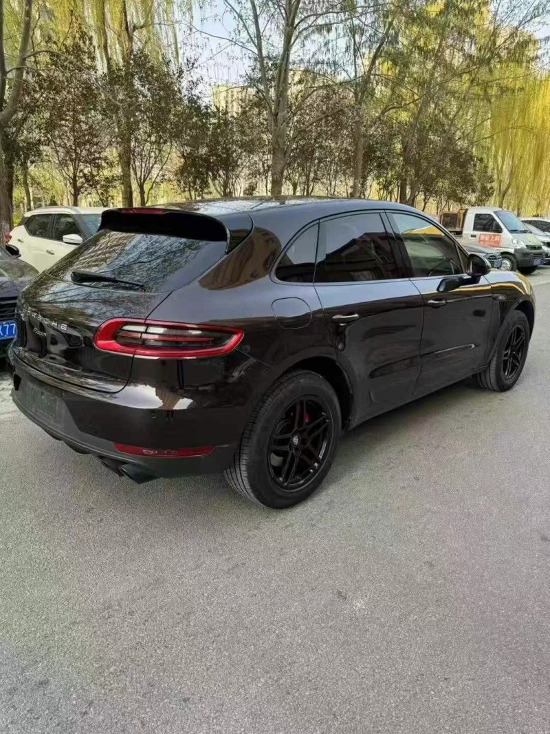 15年枣庄保时捷Macan