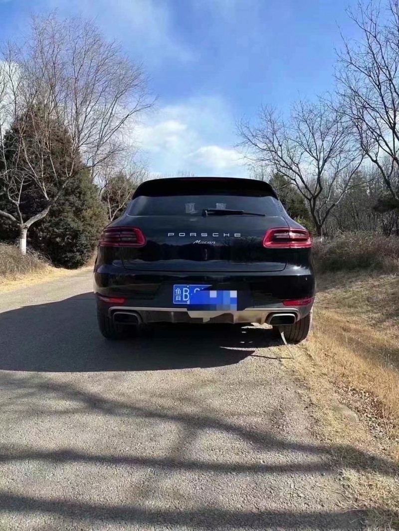 16年青岛保时捷Macan