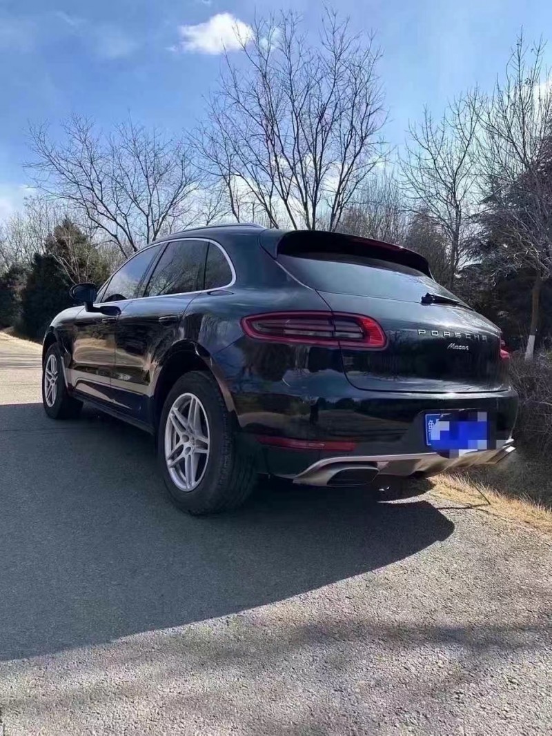 16年青岛保时捷Macan