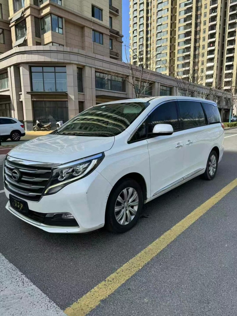 18年东营传祺M8