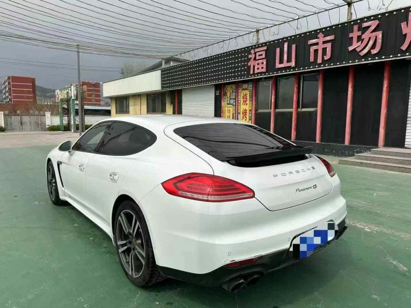 14年烟台保时捷帕拉梅拉
