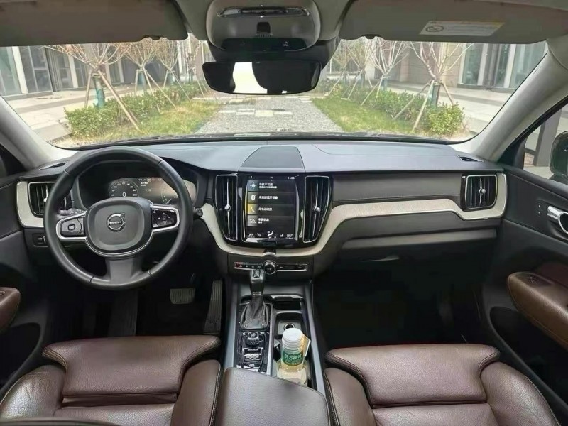 18年青岛沃尔沃XC60