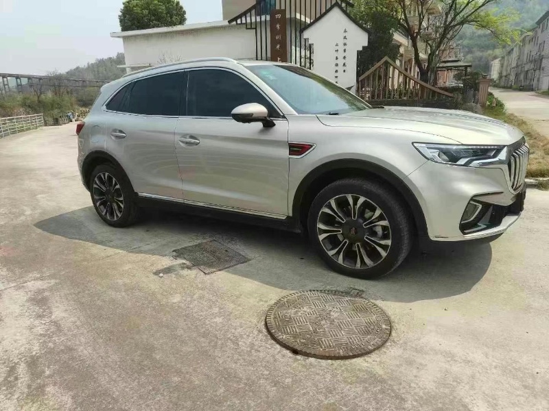 20年衢州红旗HS5