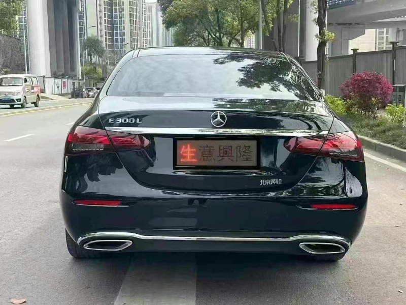 23年重庆市奔驰E