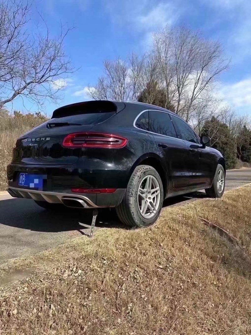 16年东营保时捷Macan