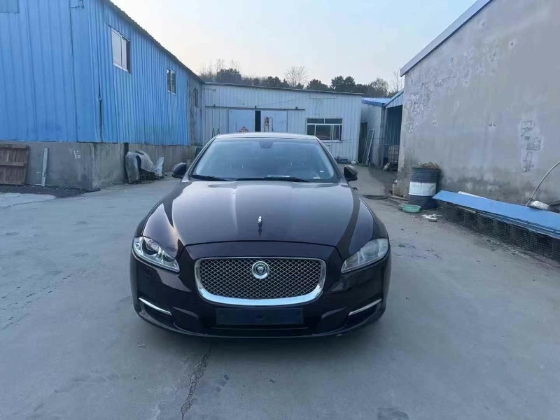 12年东营捷豹XJL