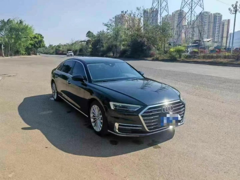 19年遵义奥迪A8L