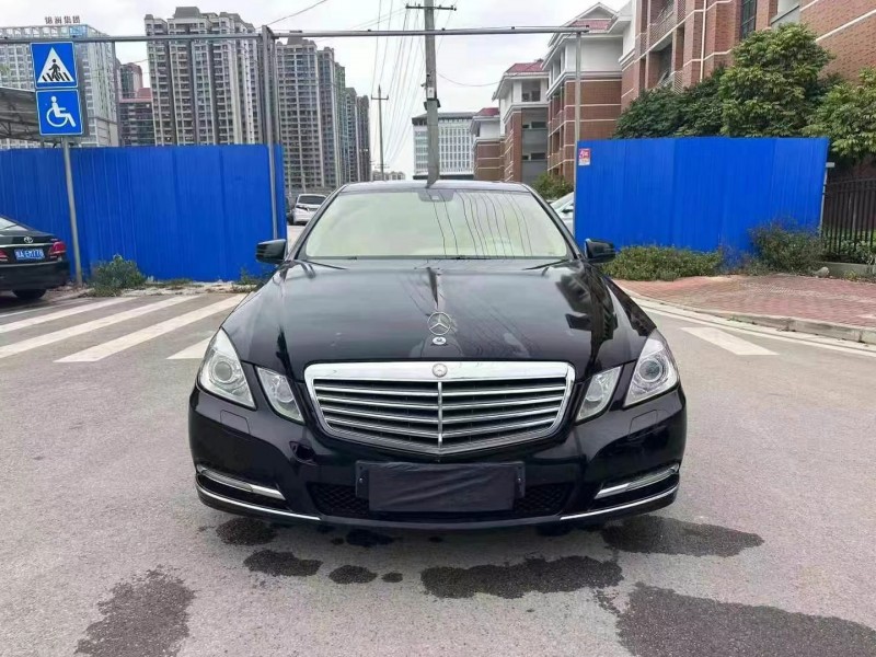 12年梧州奔驰E