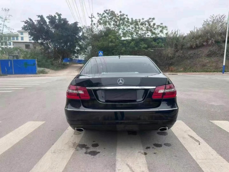 12年梧州奔驰E