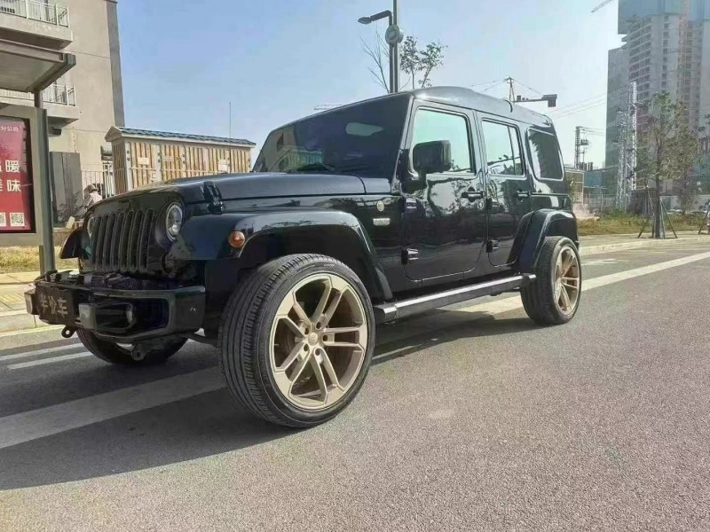 16年丽江Jeep牧马人