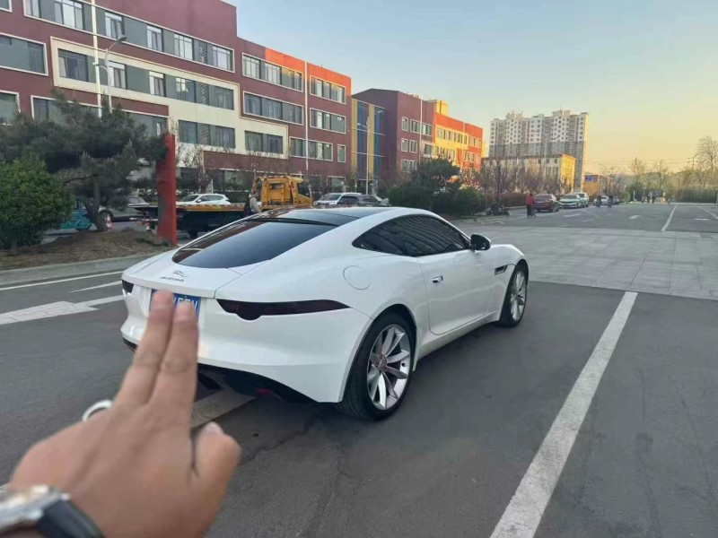 15年济宁捷豹F-Type
