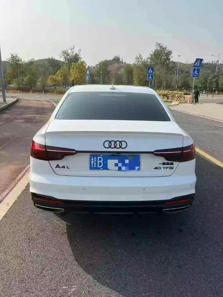 24年贺州奥迪A4L