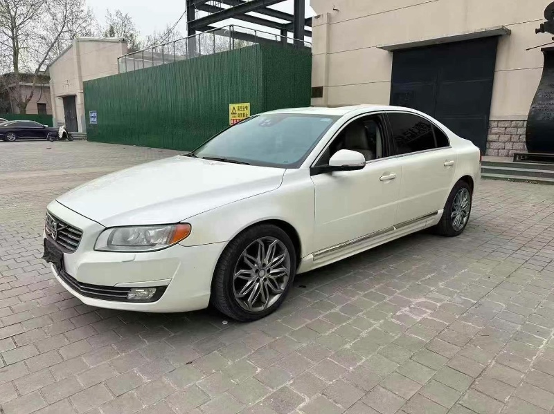 14年潍坊沃尔沃S80L