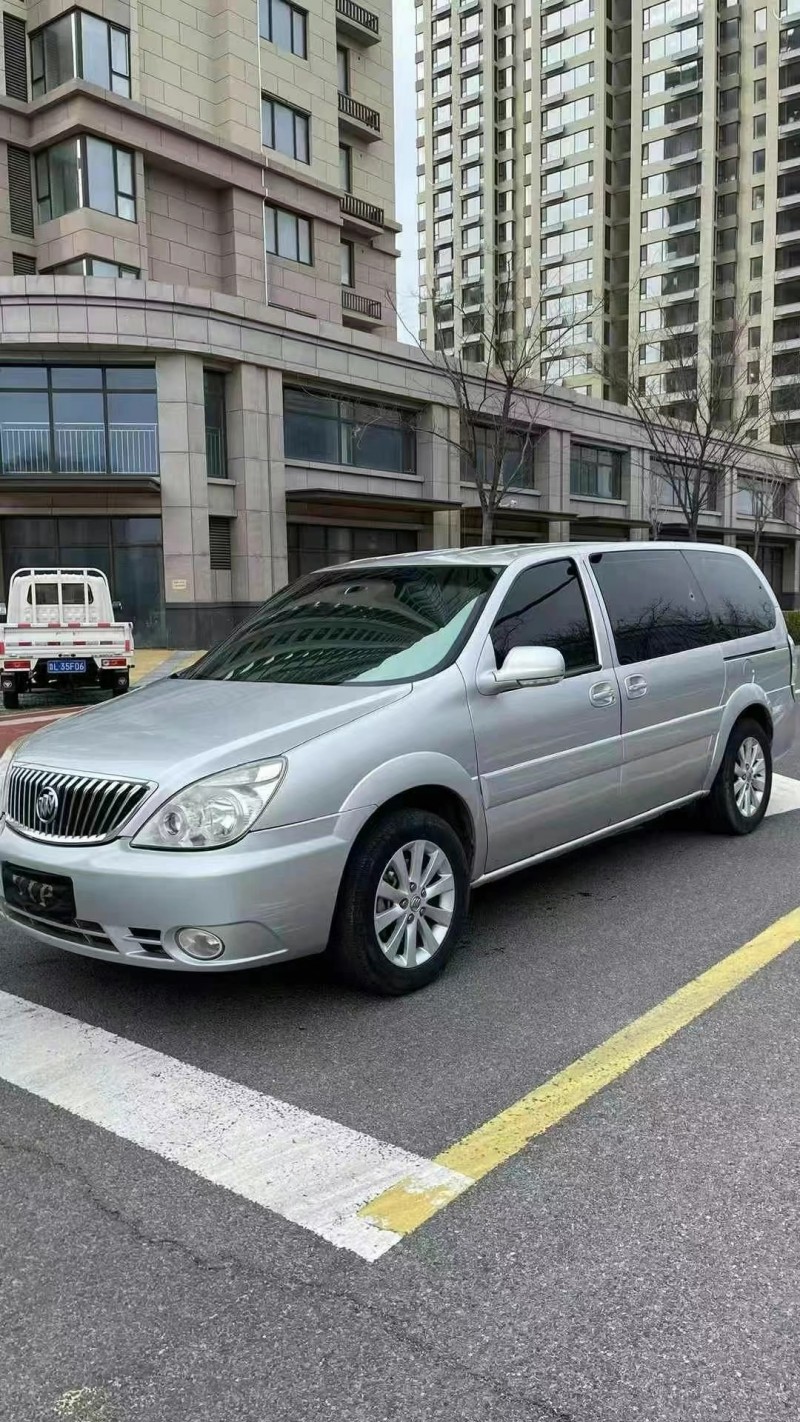 14年烟台别克GL8