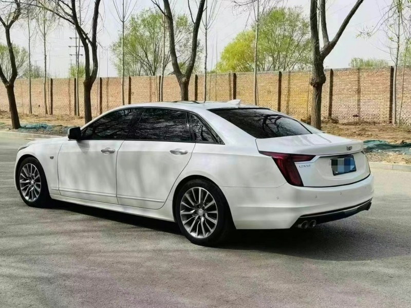 20年东营凯迪拉克CT6