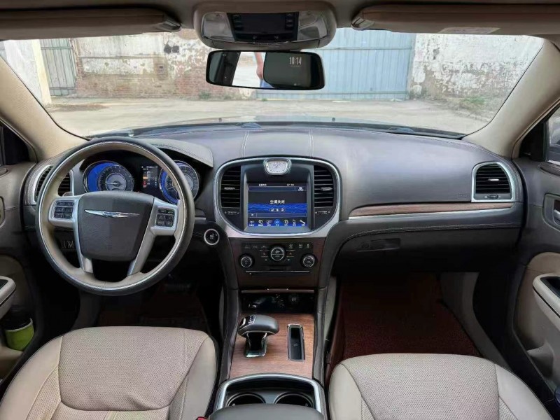 15年洛阳克莱斯勒300C