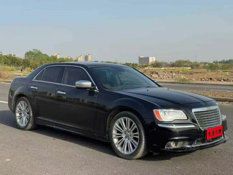 15年平顶山克莱斯勒300C