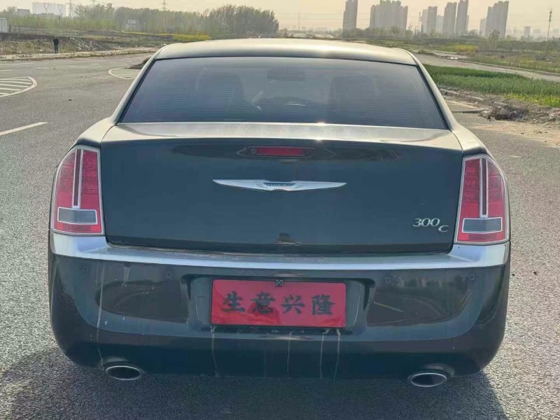 15年平顶山克莱斯勒300C