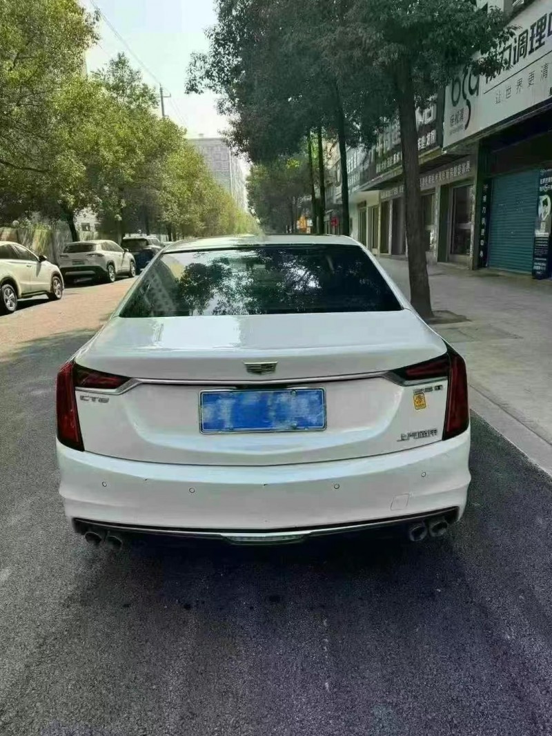 21年衡阳凯迪拉克CT6