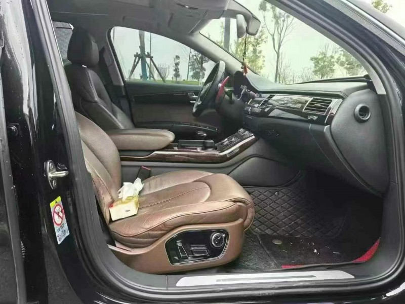 12年宜昌奥迪A8L