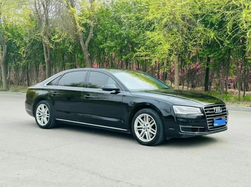 16年潍坊奥迪A8L