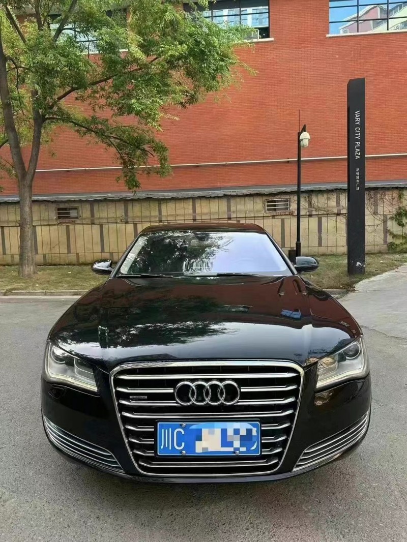 12年广元奥迪A8L