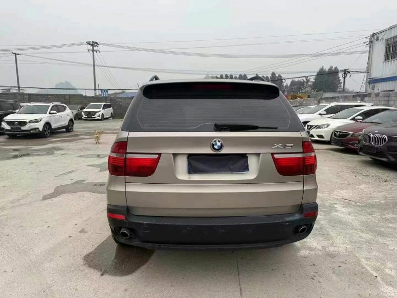 10年钦州宝马X5
