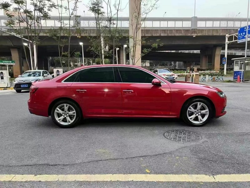 18年岳阳奥迪A4L