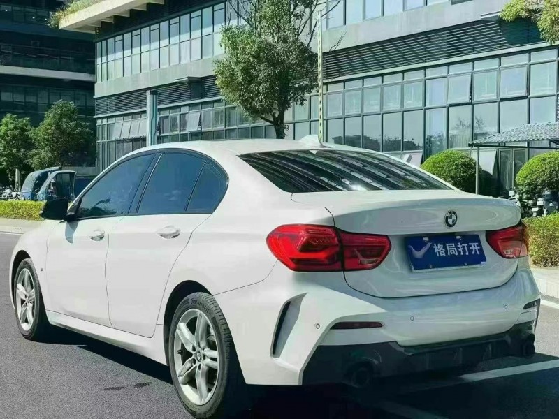 22年江门宝马1系