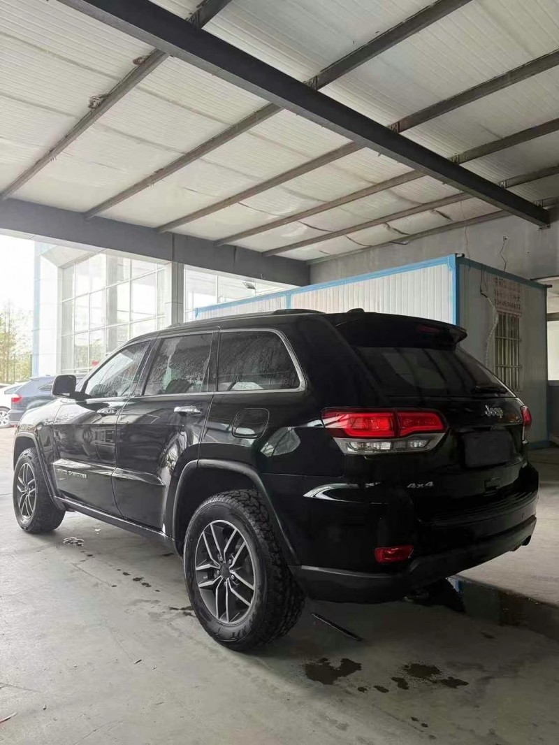 20年烟台Jeep大切诺基