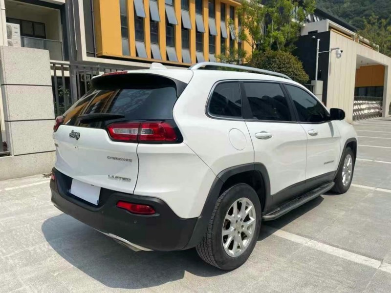 18年连云港Jeep自由光