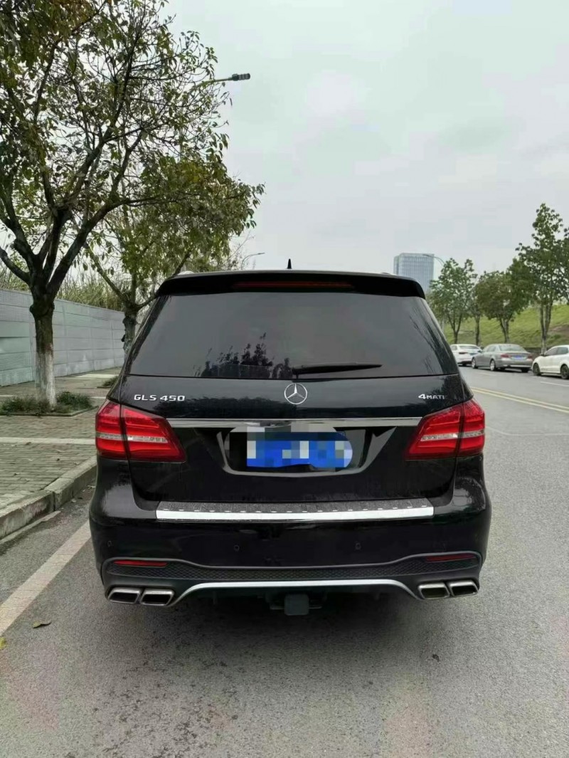 18年重庆市奔驰GLS