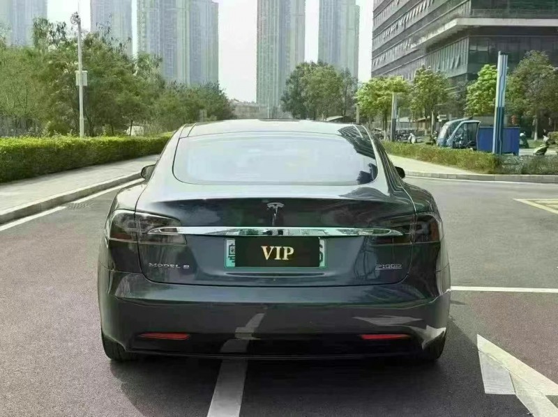 20年汕头特斯拉MODEL S