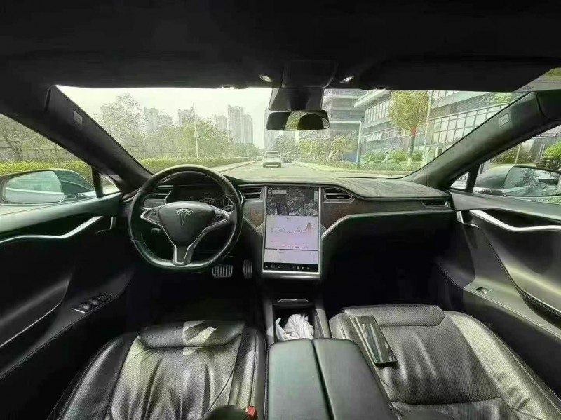 20年汕头特斯拉MODEL S