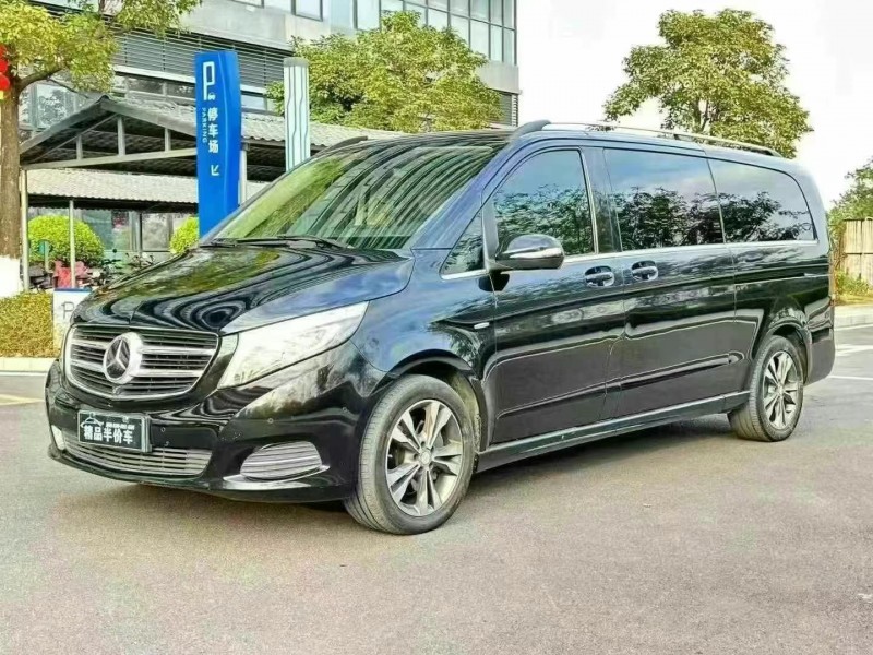 17年珠海奔驰V